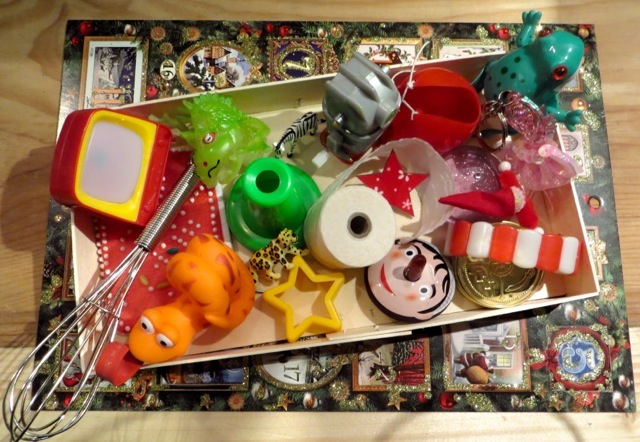 boîte petits jouets