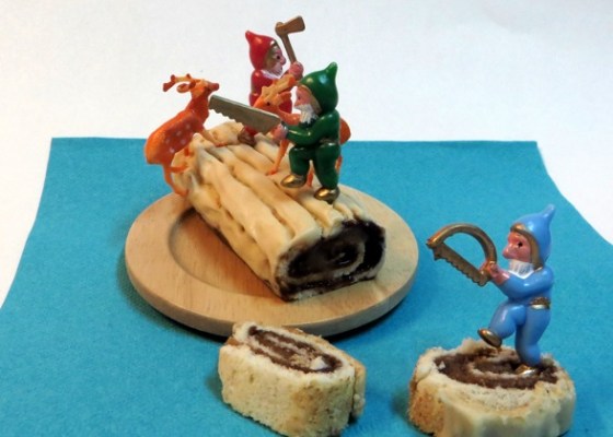 bûche et décor lutins