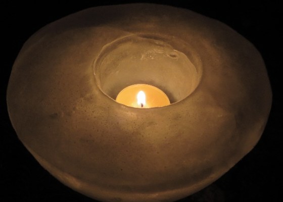 photophore en glace la nuit