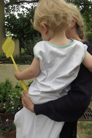 tapette à mouches bébé