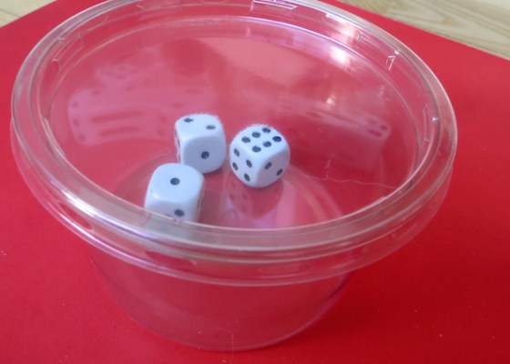 boîte à dés