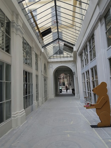 La galerie tout en blanc...